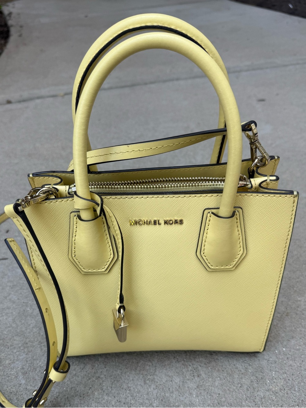 Michael Kors Pale Yellow / Butter Yellow Saffiano Mini Satchel